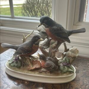 Porcelain RobinFamily statuette - Brown/Orange Bird Sculpture